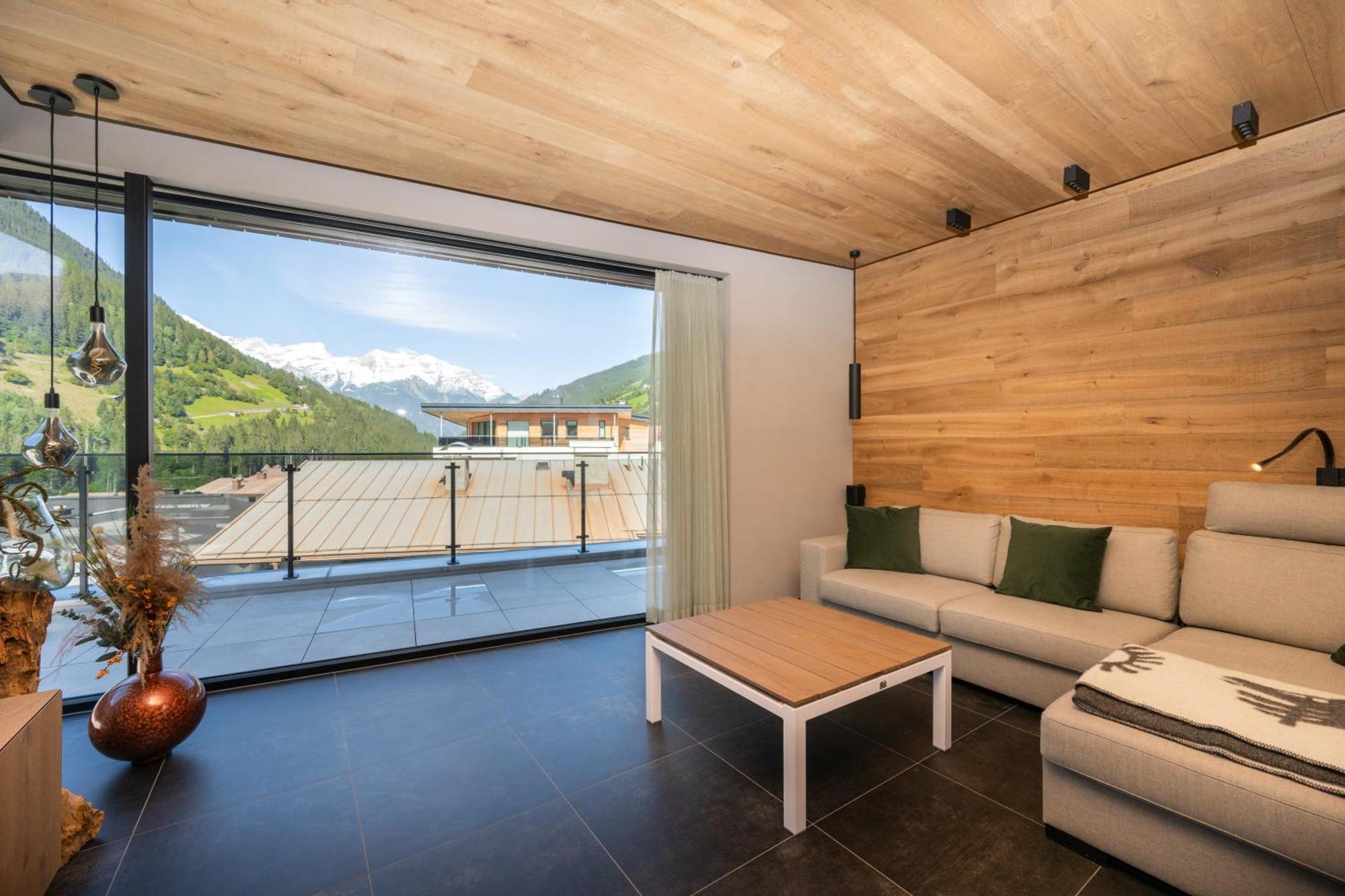 Alpiner Glam Penthouse In Der Residenz Silvretta