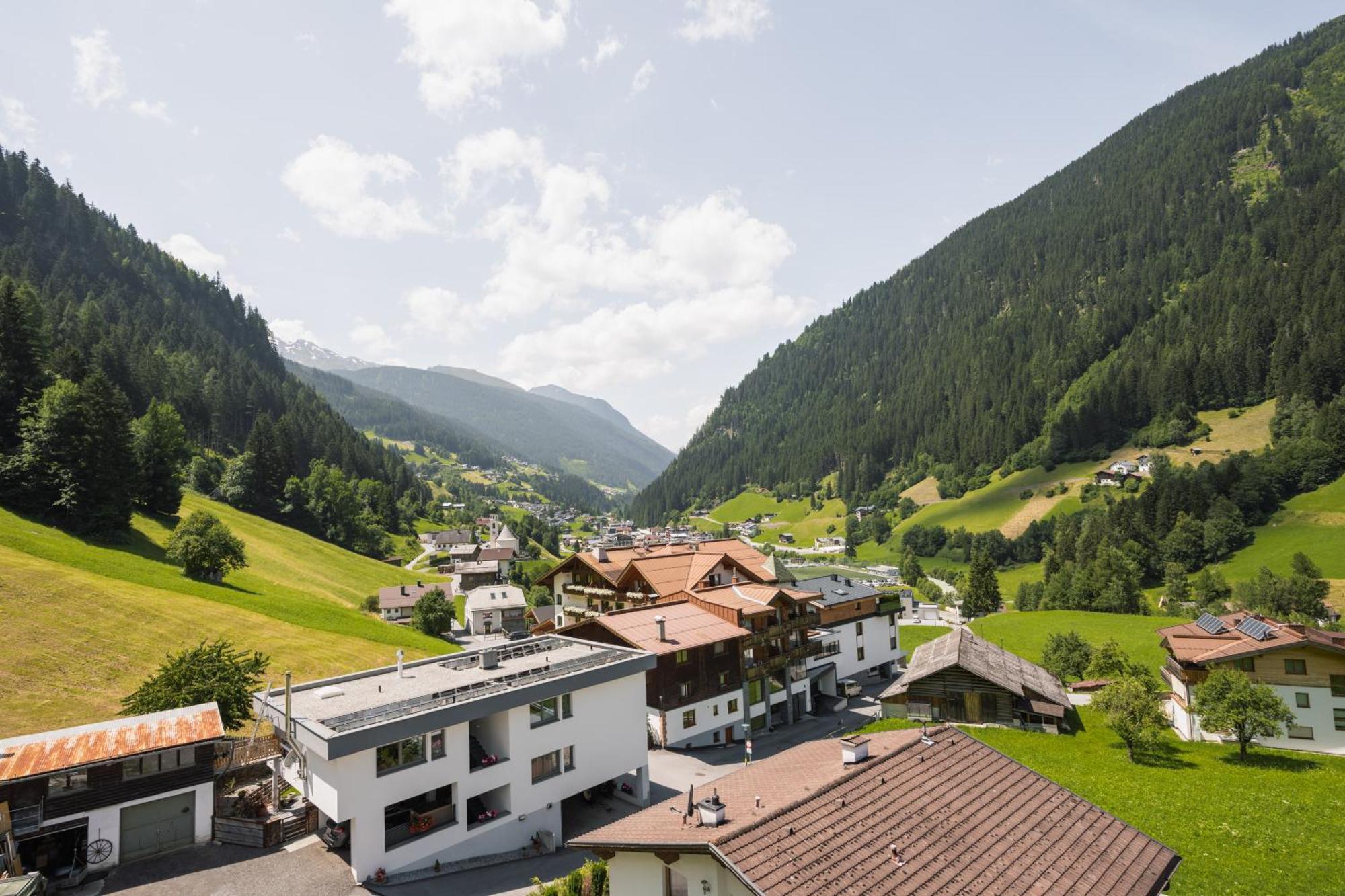 Alpiner Glam Penthouse In Der Residenz Silvretta Apartment