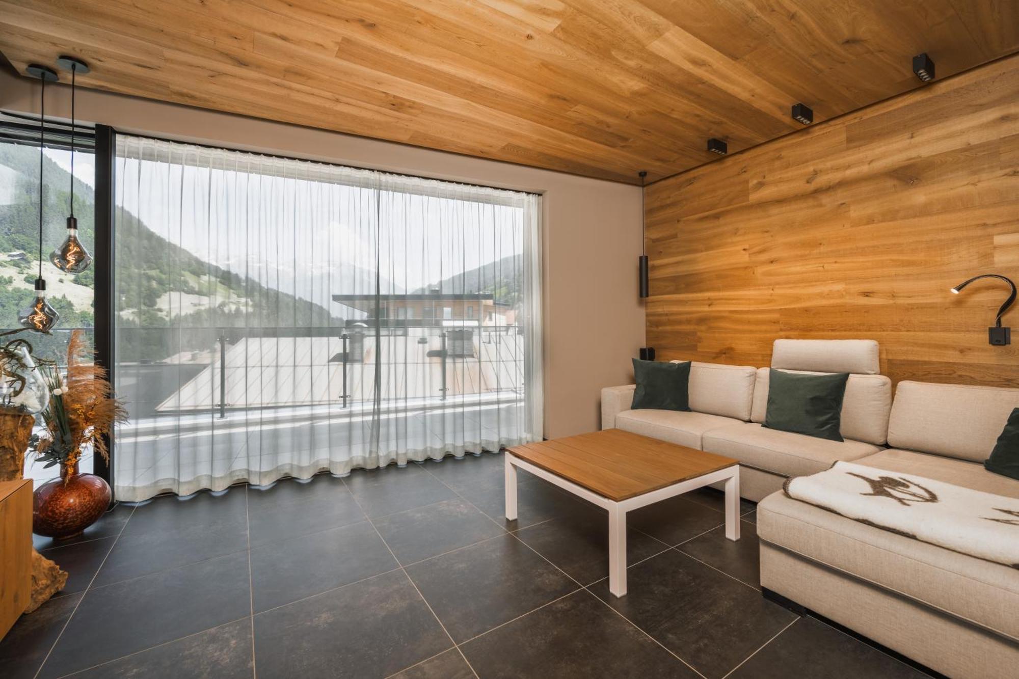 Alpiner Glam Penthouse In Der Residenz Silvretta Apartment See