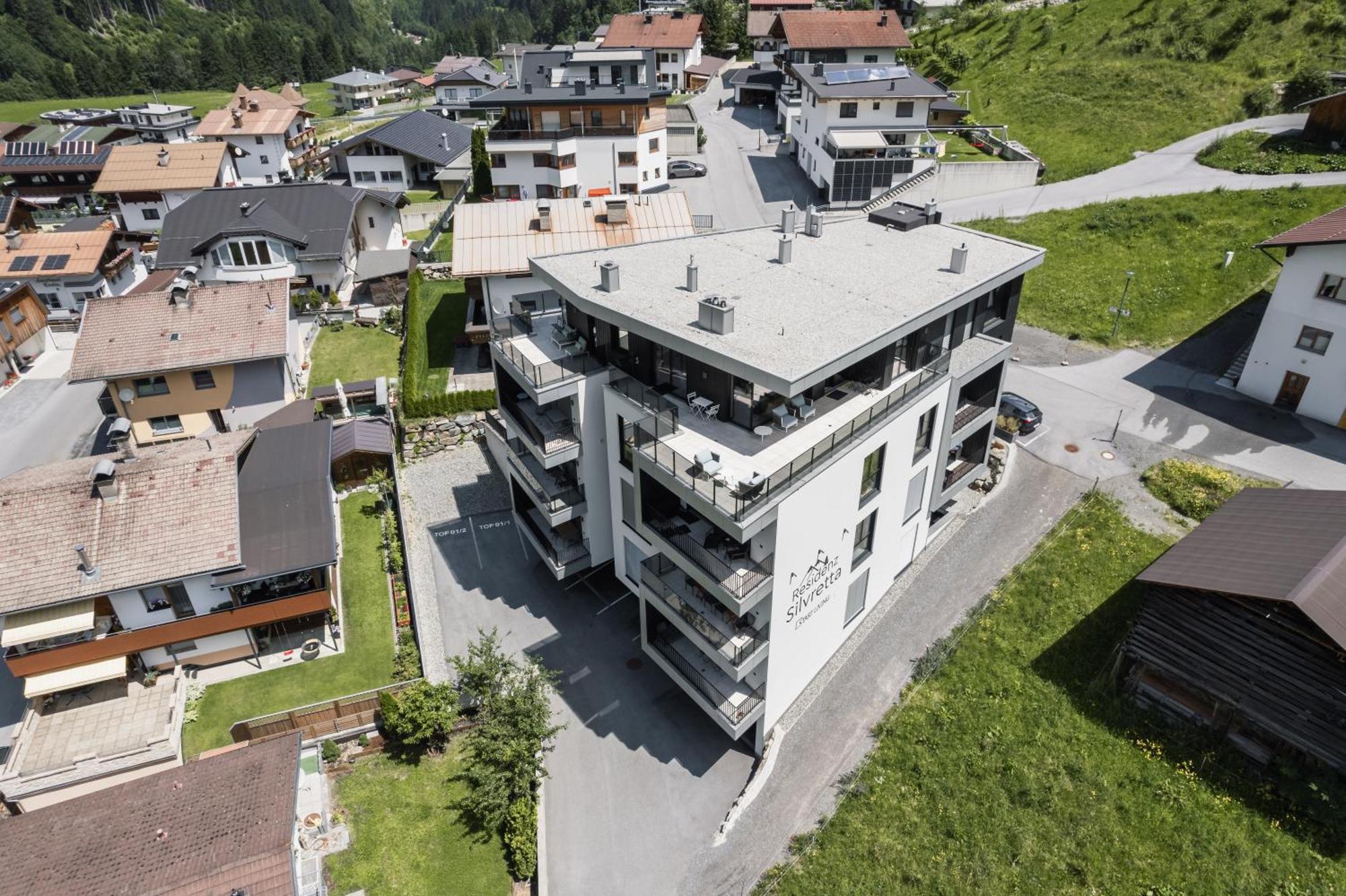 Alpiner Glam Penthouse In Der Residenz Silvretta Apartment *